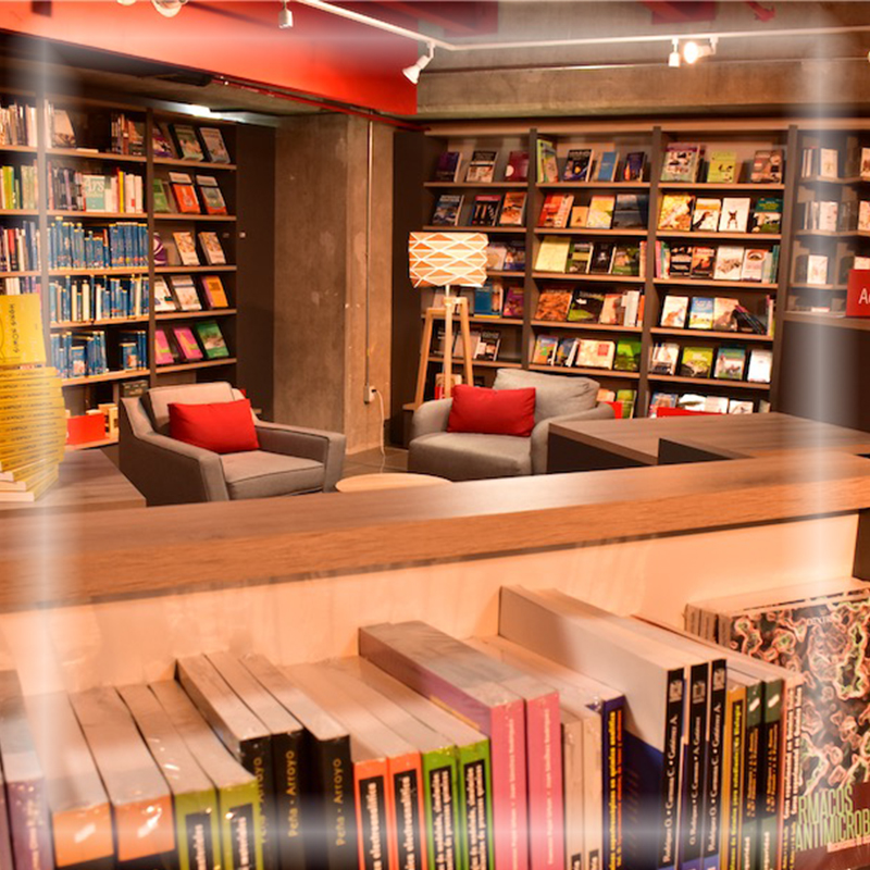 Librería Carlos Fuentes